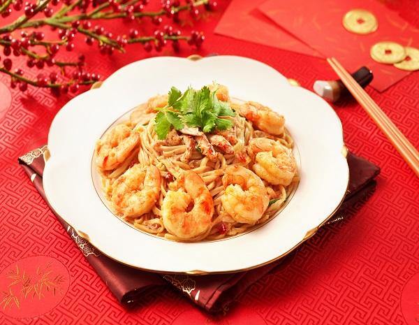 Braised Prawns, Crab meat and E-fu Noodles in Oyster Sauce - CoCo Island Mart
